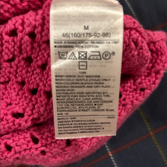 GAP Fuchsia Crochet Ruffle Sleeve Blouse - Picture 6 of 7